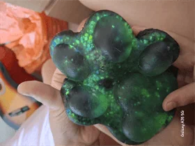 סקוושי זוהר בחושך