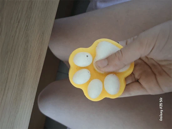 סקוושי כתום דביק