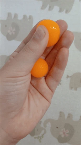 כדורים קטנים צהובים